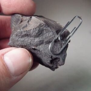 چمک پتھر مقناطیس lodestone magnetite चुम्बक पत्थर